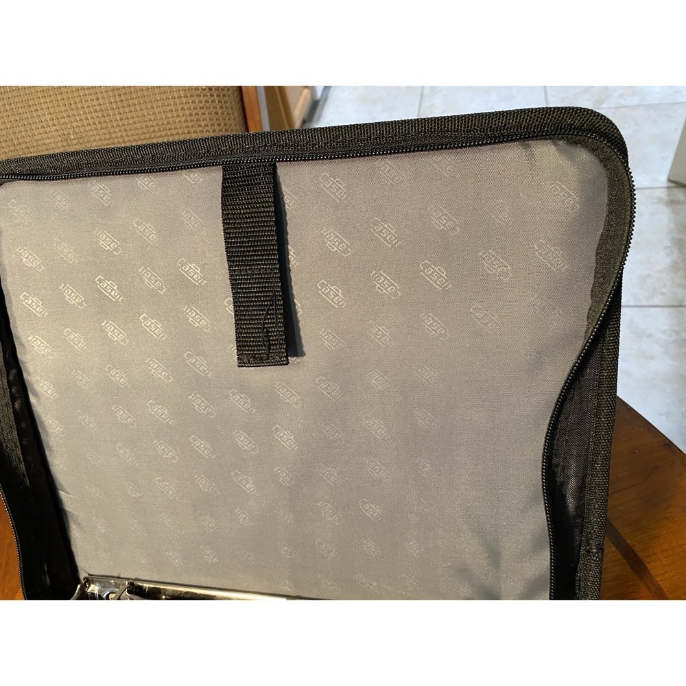 Case-it Zipper Binder, 3-Ring, Handle and Shoulder Strap, Red & Gray - Picture 10 of 16